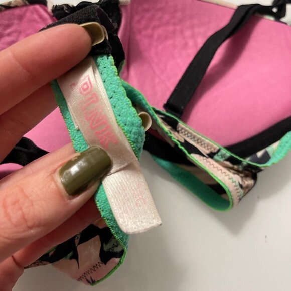 PINK Victoria’s Secret Women’s Leopard Floral Wear Everywhere Push Up Bra 32C - Picture 2 of 7